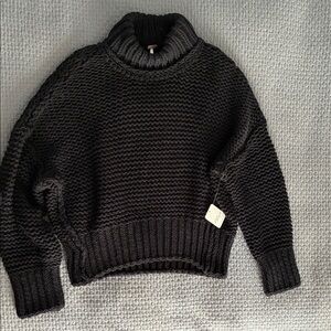 NWT! Free People - Chunky Black Sweater